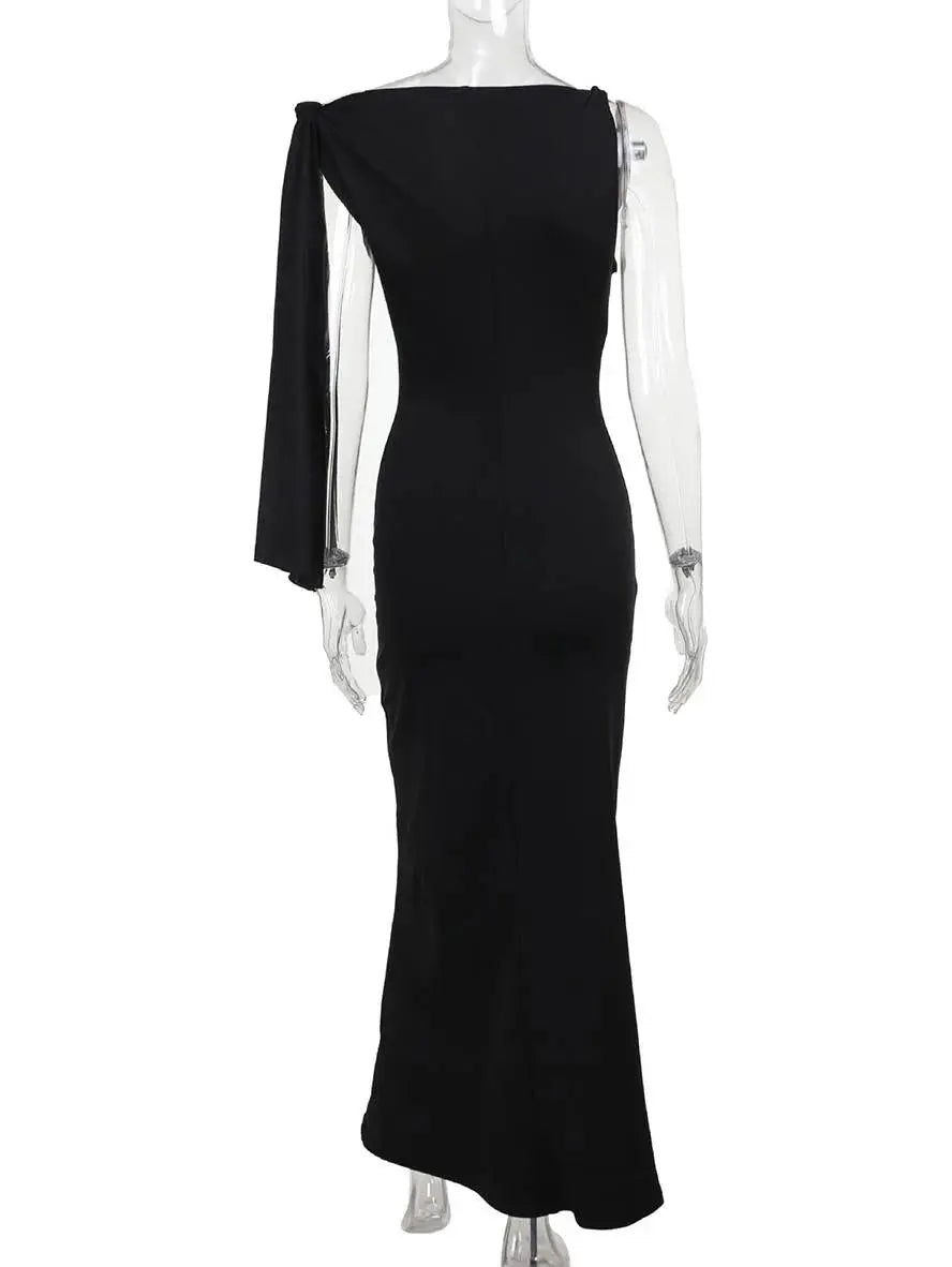 Giselle | Elegant Dress with Refined Detail