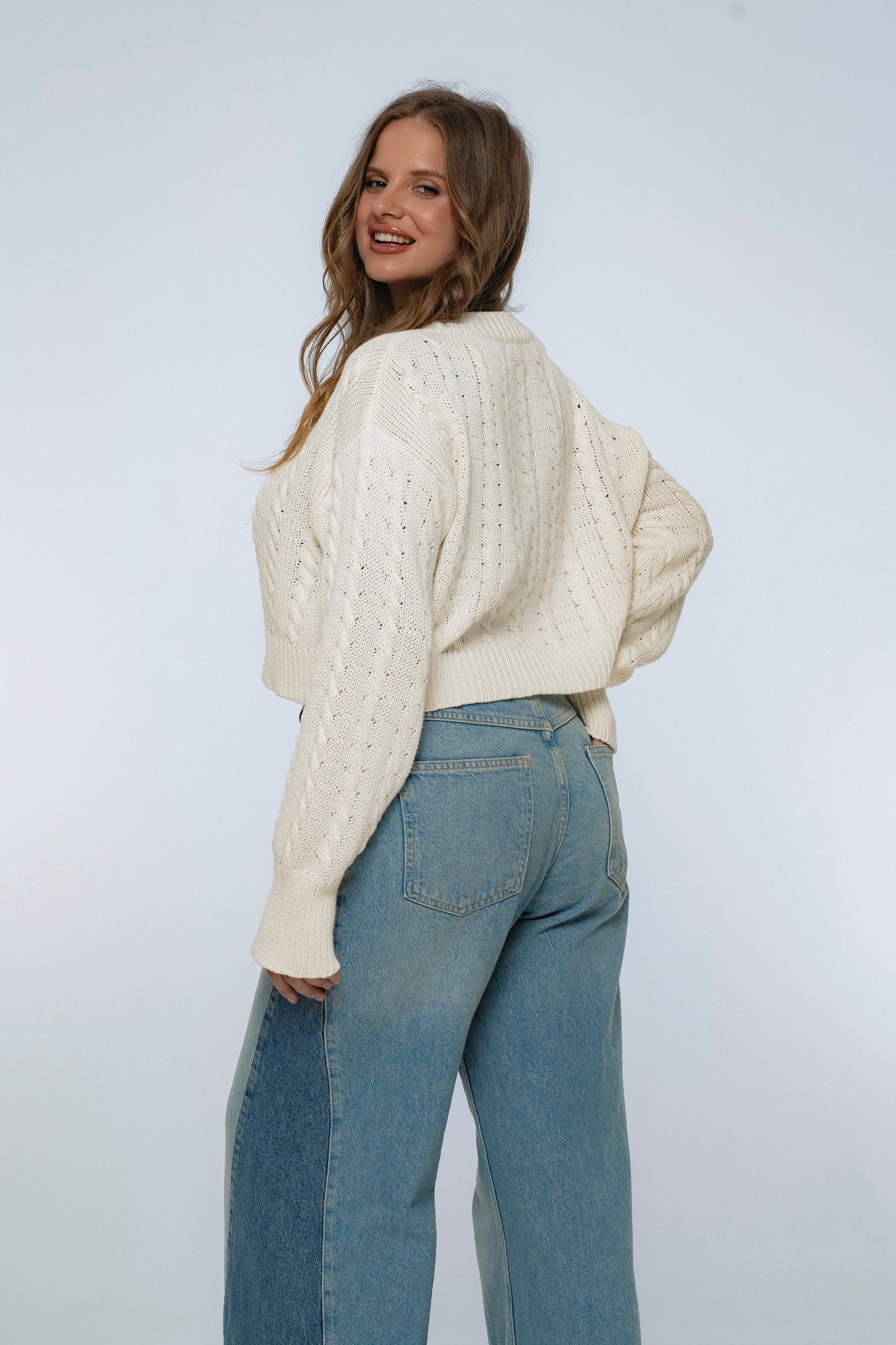Parisse Cropped Knitted Cardigan II
