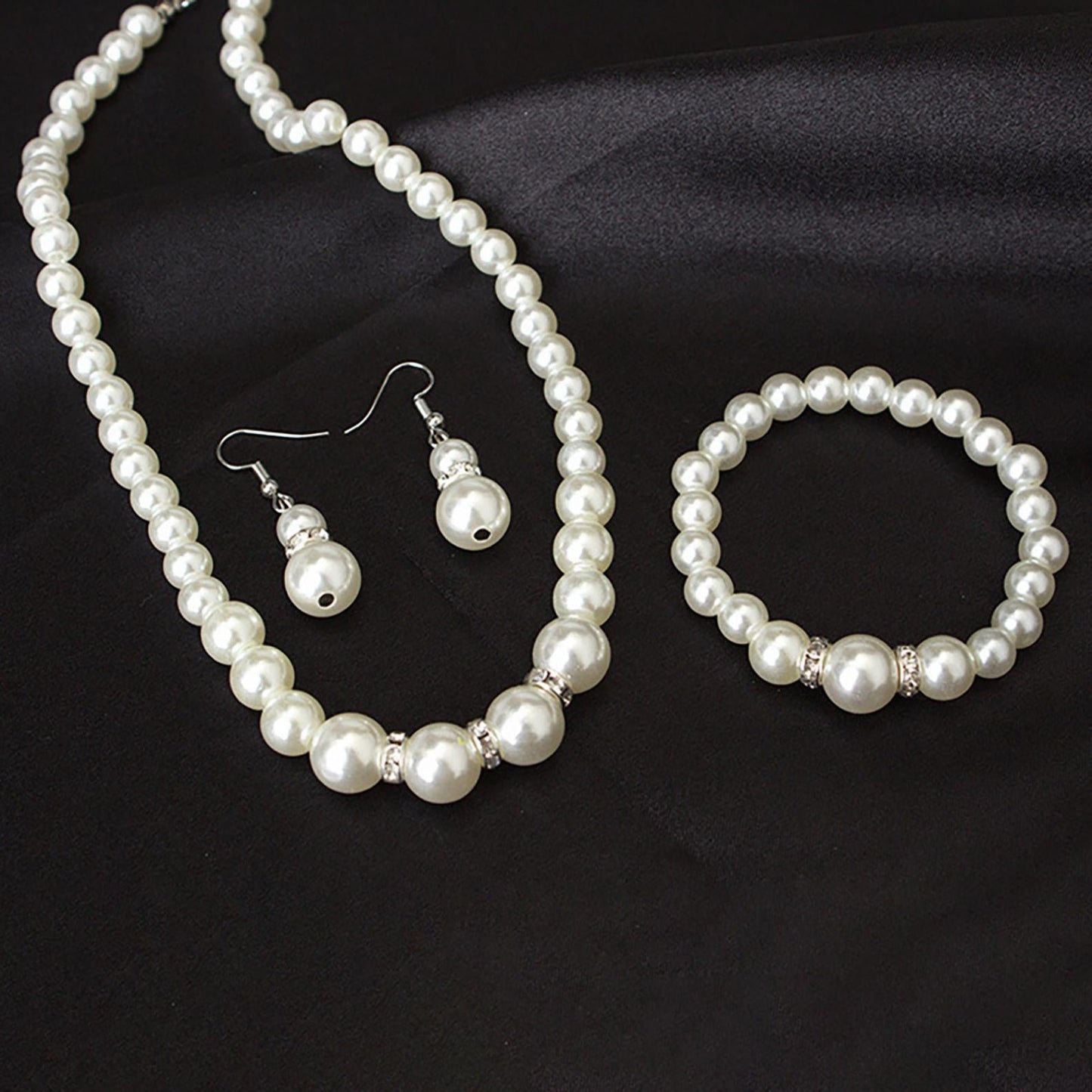 Pearl Necklace & Earring Set